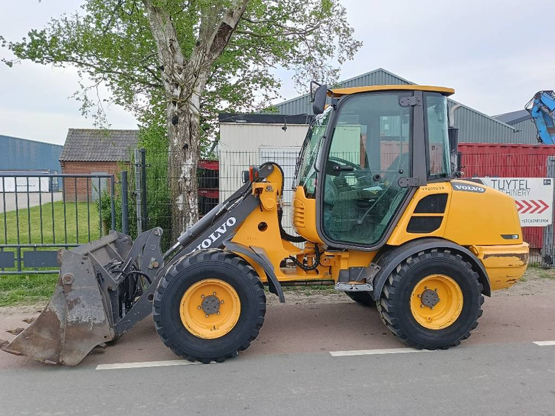 Volvo L 20 F-P shovel wiellader loader lader 2012 bak - Pá carregadora de rodas: foto 1 Volvo L 20 F-P shovel wiellader loader lader 2012 bak - Pá carregadora de rodas: foto 1