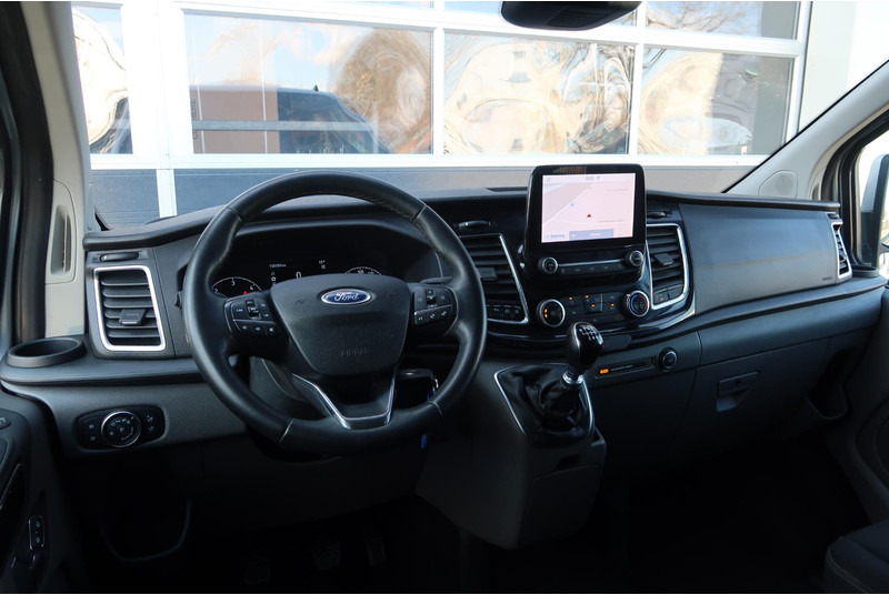 Ford Transit Custom 300 2.0 TDCI L1H1 Limited DC AUT/ LED/ CAMERA/ 2X DEUR/ CRUISE/ AIRCO/ TREKHAAK - Furgão compacto, Carrinha cabine dupla: foto 2 Ford Transit Custom 300 2.0 TDCI L1H1 Limited DC AUT/ LED/ CAMERA/ 2X DEUR/ CRUISE/ AIRCO/ TREKHAAK - Furgão compacto, Carrinha cabine dupla: foto 2
