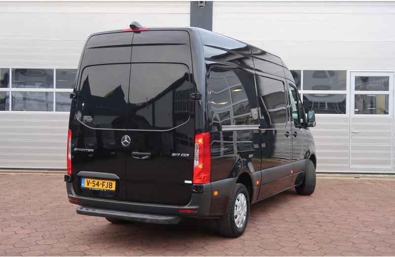 Mercedes-Benz Sprinter 317 CDI L2H2 AUT/ CAMERA/ MBUX/ CRUISE/ AIRCO - Furgão: foto 4 Mercedes-Benz Sprinter 317 CDI L2H2 AUT/ CAMERA/ MBUX/ CRUISE/ AIRCO - Furgão: foto 4