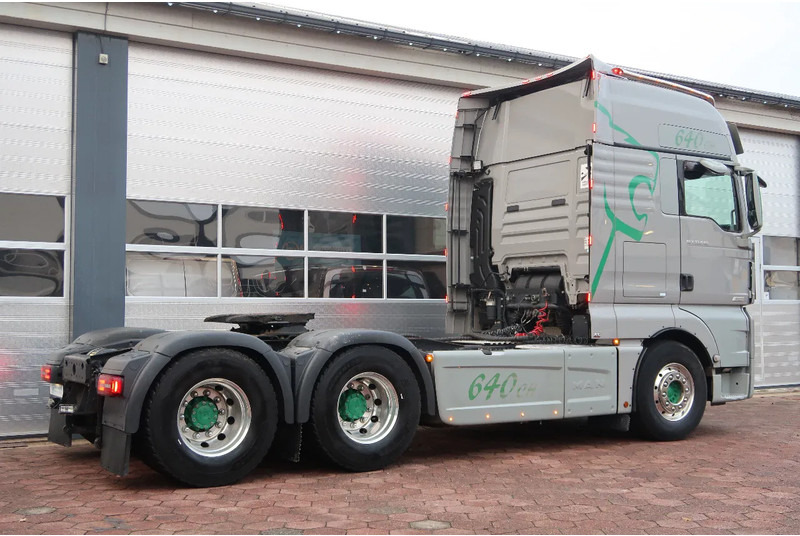 MAN TGX TGX 33.640 6X4 /RETARDER/ HYDRAULIK/ ALCOA'S/ LED/ ETC! - Tractor: foto 5 MAN TGX TGX 33.640 6X4 /RETARDER/ HYDRAULIK/ ALCOA'S/ LED/ ETC! - Tractor: foto 5