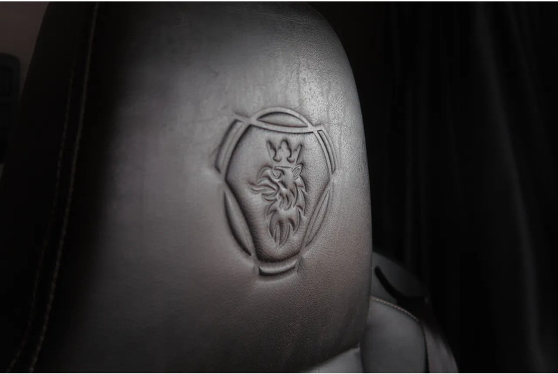 Tractor Scania P500 6x2/ FULL AIR/ HYDRAULIC/ LEATHER/ 2.950 WB/ DIFF LOCK/ SLIDE DISH: foto 13