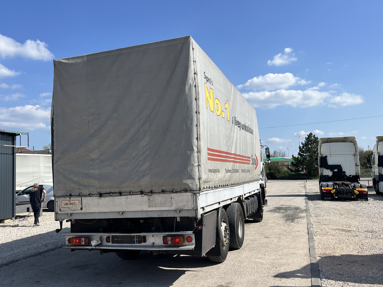 VOLVO F10 - Camião: foto 4 VOLVO F10 - Camião: foto 4