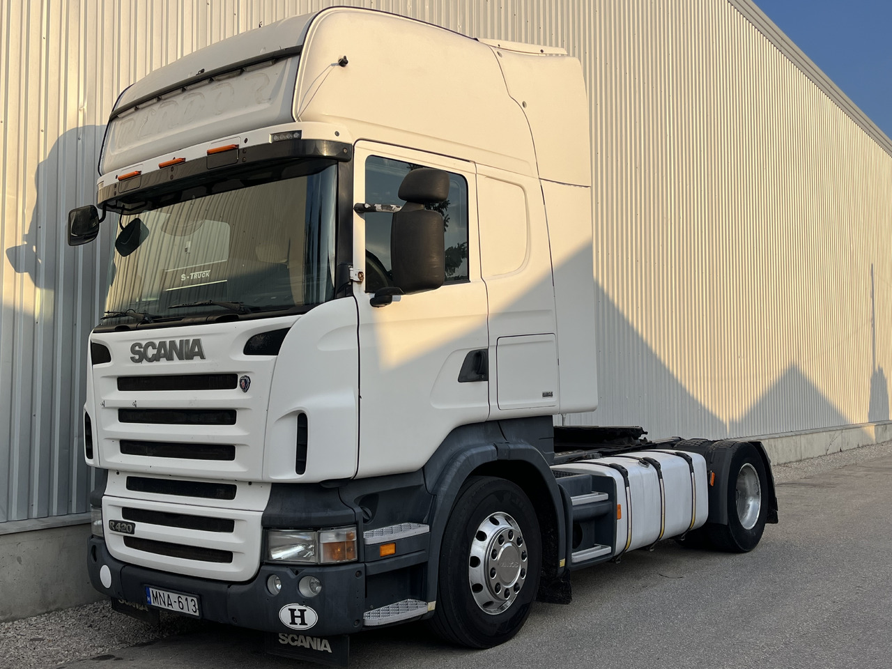 SCANIA R 420 LA 4X2 MLA - Tractor: foto 2 SCANIA R 420 LA 4X2 MLA - Tractor: foto 2