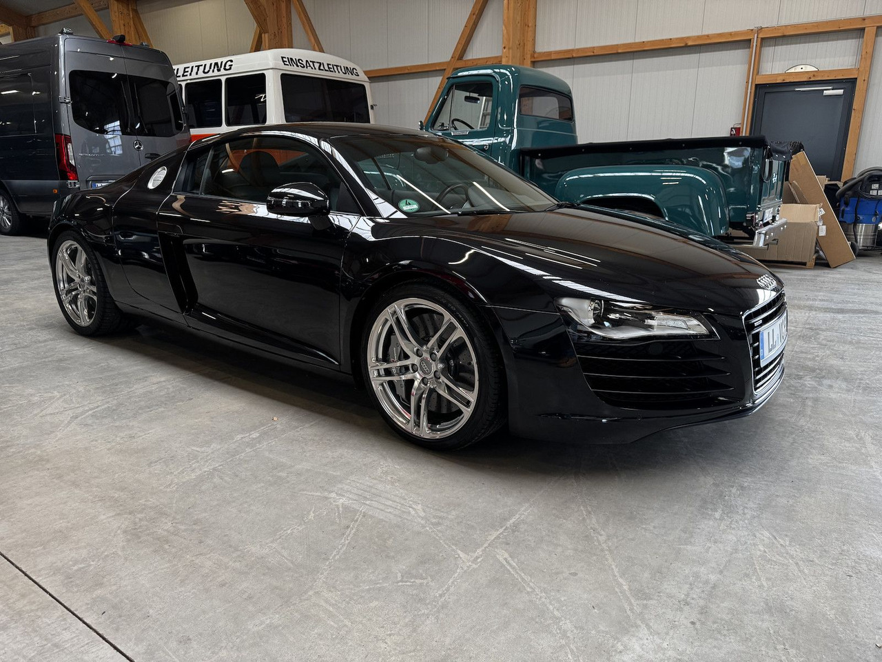 Audi R8 4.2 FSI V8 quattro Coupé - Automóvel: foto 4 Audi R8 4.2 FSI V8 quattro Coupé - Automóvel: foto 4