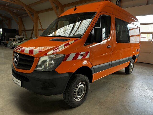 MERCEDES-BENZ Sprinter 316 CDI 4x4 Allrad L2H2 1. Hand!... - Furgão: foto 1 MERCEDES-BENZ Sprinter 316 CDI 4x4 Allrad L2H2 1. Hand!... - Furgão: foto 1