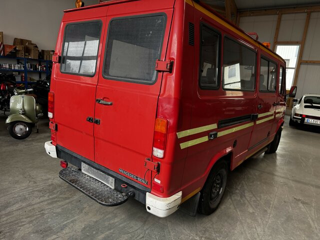 MERCEDES-BENZ T1 310 D Bremer Kombi Feuerwehr1. Hand... - Automóvel: foto 4 MERCEDES-BENZ T1 310 D Bremer Kombi Feuerwehr1. Hand... - Automóvel: foto 4