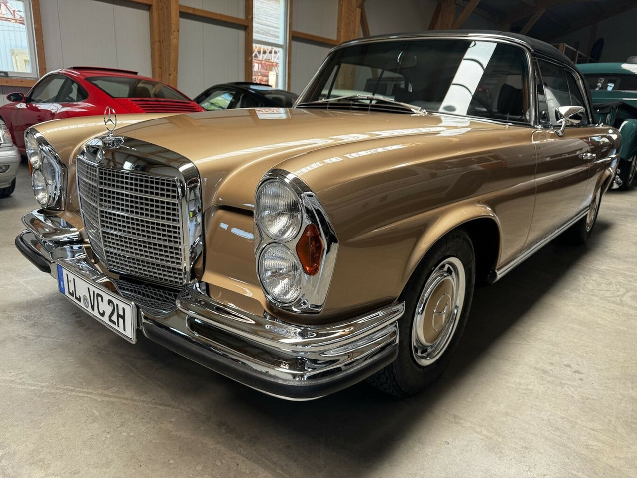 Mercedes-Benz 280 SE Cabrio W111 BRABUS-Classic Restauration - Automóvel: foto 3 Mercedes-Benz 280 SE Cabrio W111 BRABUS-Classic Restauration - Automóvel: foto 3