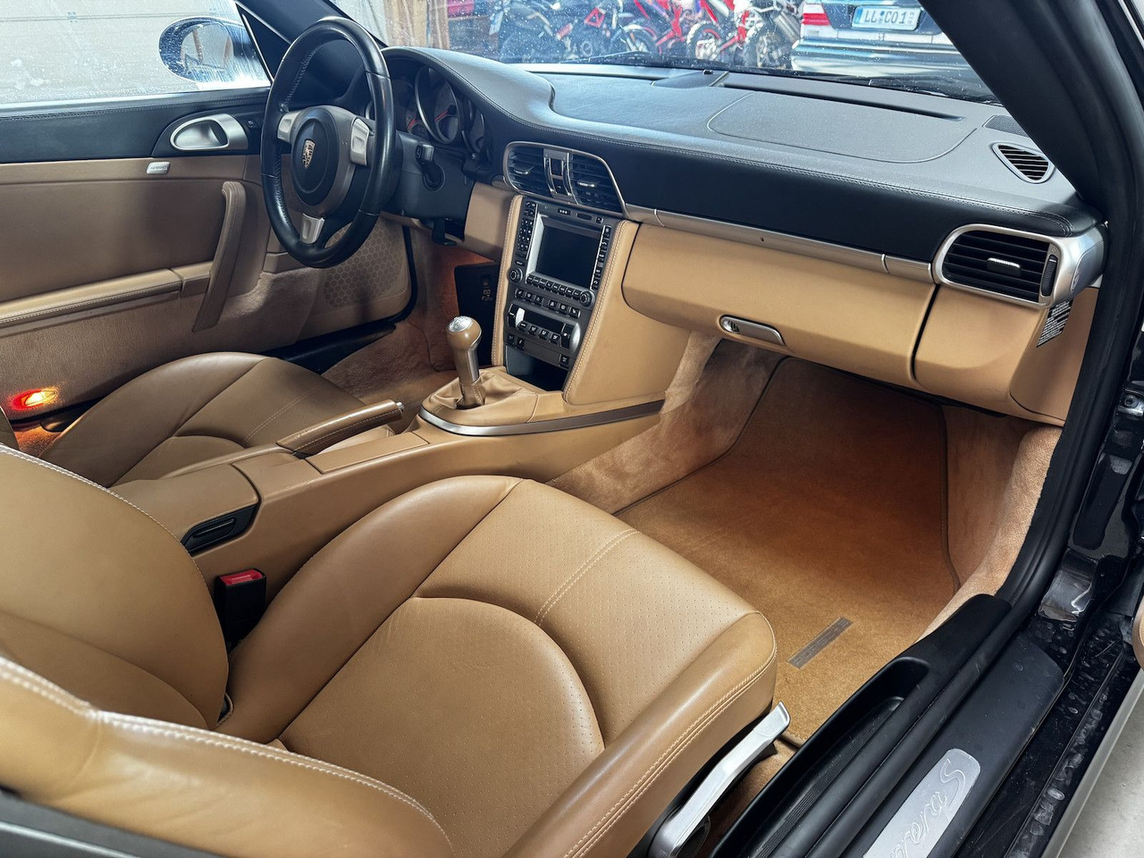 Automóvel Porsche 997 Carrera S Porsche Scheckheft: foto 13