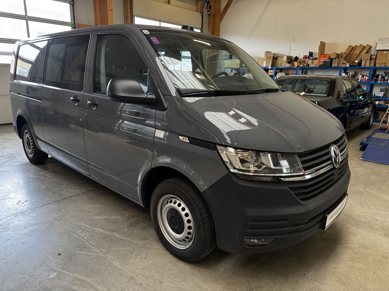 Volkswagen T6.1 lang 5-Sitzer 2.0 TDI 4Motion puregrey - Furgão compacto, Carrinha cabine dupla: foto 4 Volkswagen T6.1 lang 5-Sitzer 2.0 TDI 4Motion puregrey - Furgão compacto, Carrinha cabine dupla: foto 4