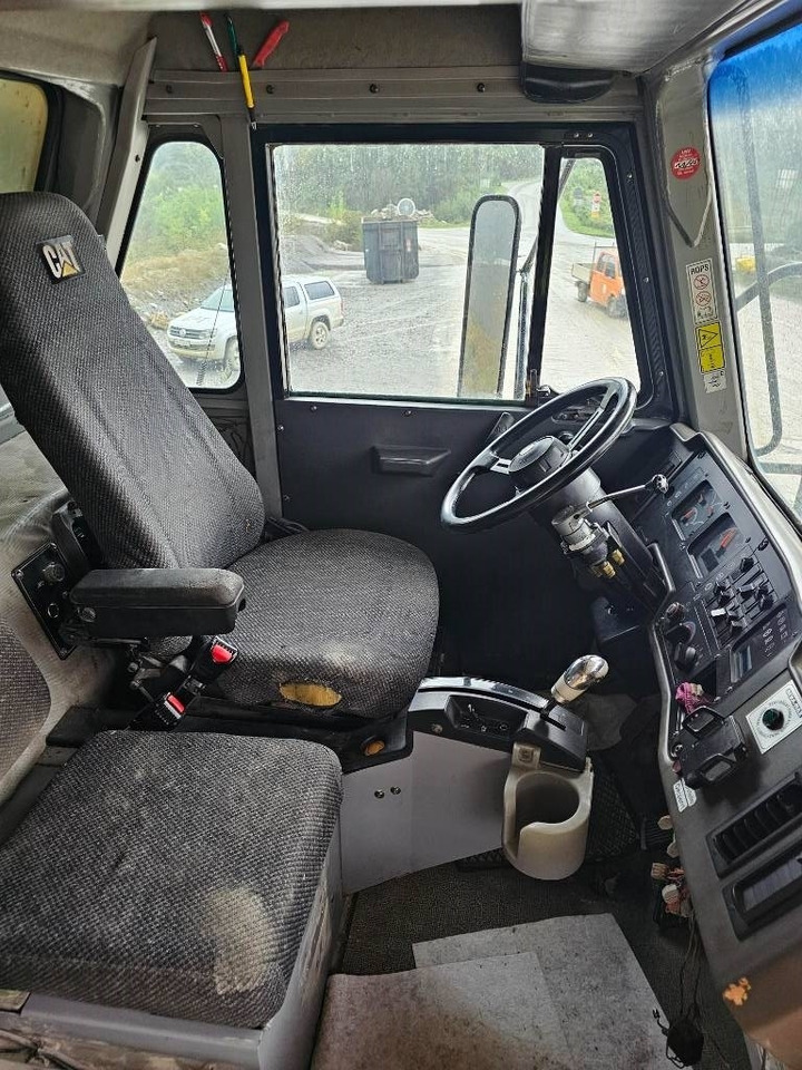 Caminhão fora de estrada CAT 777 D: foto 13