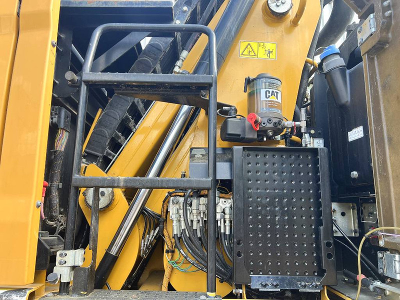 Manipulador de material para transporte de lixo Cat MH 3022    2015    CE: foto 14
