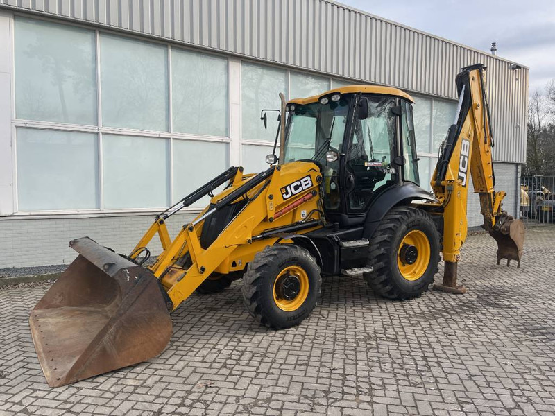 JCB 3 CX 2016 - Retroescavadeira: foto 1 JCB 3 CX 2016 - Retroescavadeira: foto 1