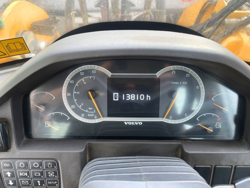 Locação financeira de Volvo L 180 H 2015 Volvo L 180 H 2015: foto 12