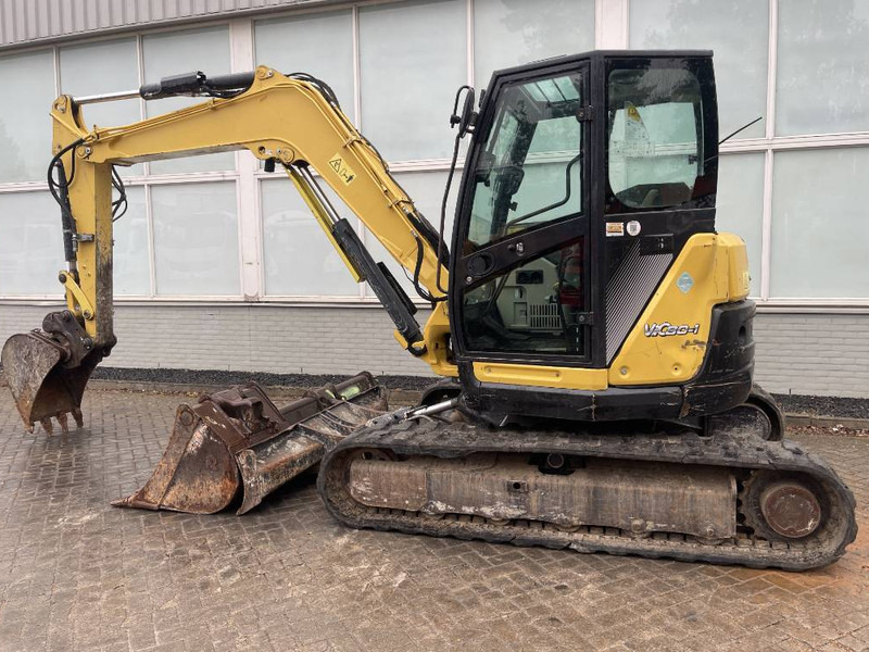 Yanmar Vio 80-1A 2017 CE - Mini escavadeira: foto 4 Yanmar Vio 80-1A 2017 CE - Mini escavadeira: foto 4