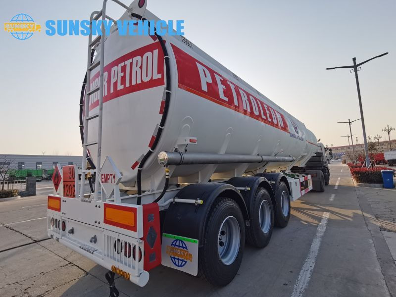 SUNSKY Fuel Tanker for sale - Semi-reboque cisterna: foto 3 SUNSKY Fuel Tanker for sale - Semi-reboque cisterna: foto 3