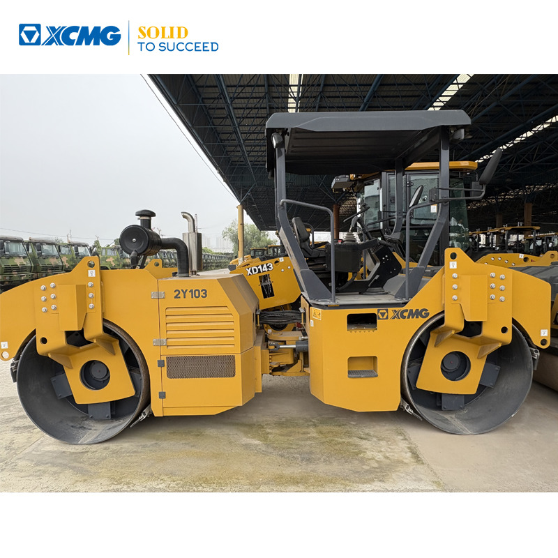 XCMG 8 ton 2Y103 double drum used vibratory road roller compactor 2022 - Compactador de asfalto: foto 1 XCMG 8 ton 2Y103 double drum used vibratory road roller compactor 2022 - Compactador de asfalto: foto 1