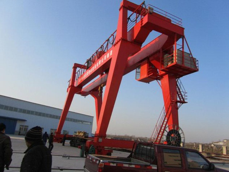 XCMG Double Main Girder Hook Gantry Crane - Guindaste de pórtico: foto 2 XCMG Double Main Girder Hook Gantry Crane - Guindaste de pórtico: foto 2