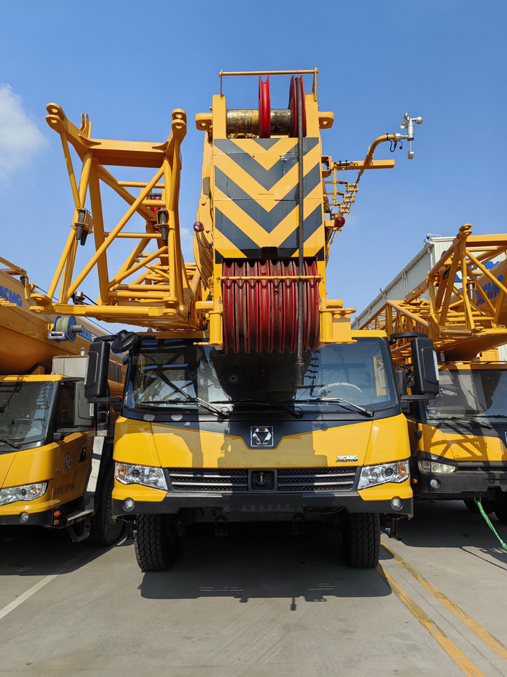 XCMG Factory Second Hand Mobile Truck Crane QAY200 200 Ton All Terrain Cranes In Good Condition - Grua todo o terreno: foto 4 XCMG Factory Second Hand Mobile Truck Crane QAY200 200 Ton All Terrain Cranes In Good Condition - Grua todo o terreno: foto 4