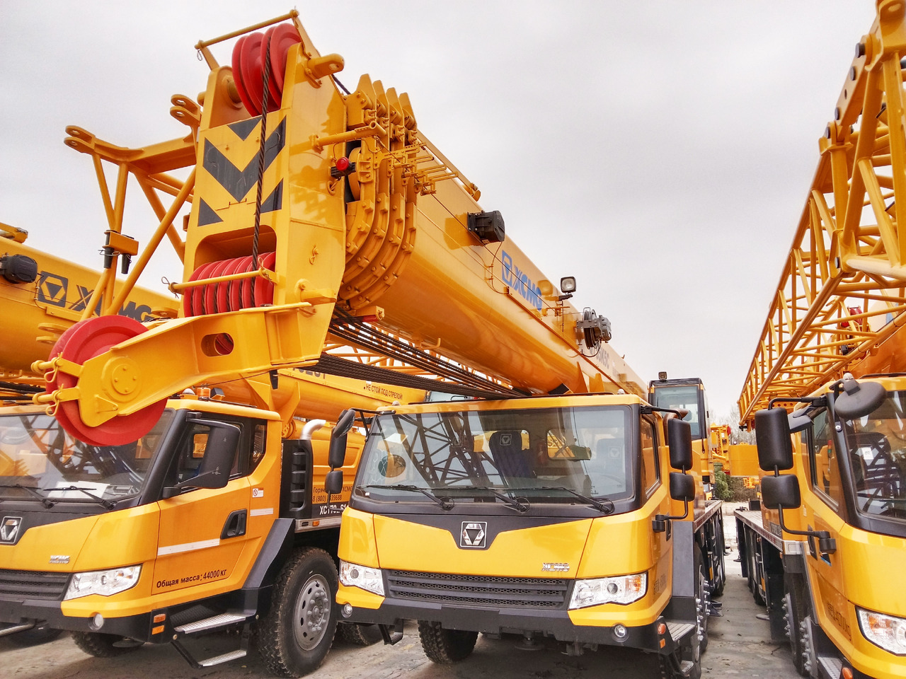 XCMG Manufacturer Second Hand Lorry Truck Crane QY55K5C_2 55 Ton Mobile Hydraulic Crane For Sale - Grua móvel: foto 2 XCMG Manufacturer Second Hand Lorry Truck Crane QY55K5C_2 55 Ton Mobile Hydraulic Crane For Sale - Grua móvel: foto 2