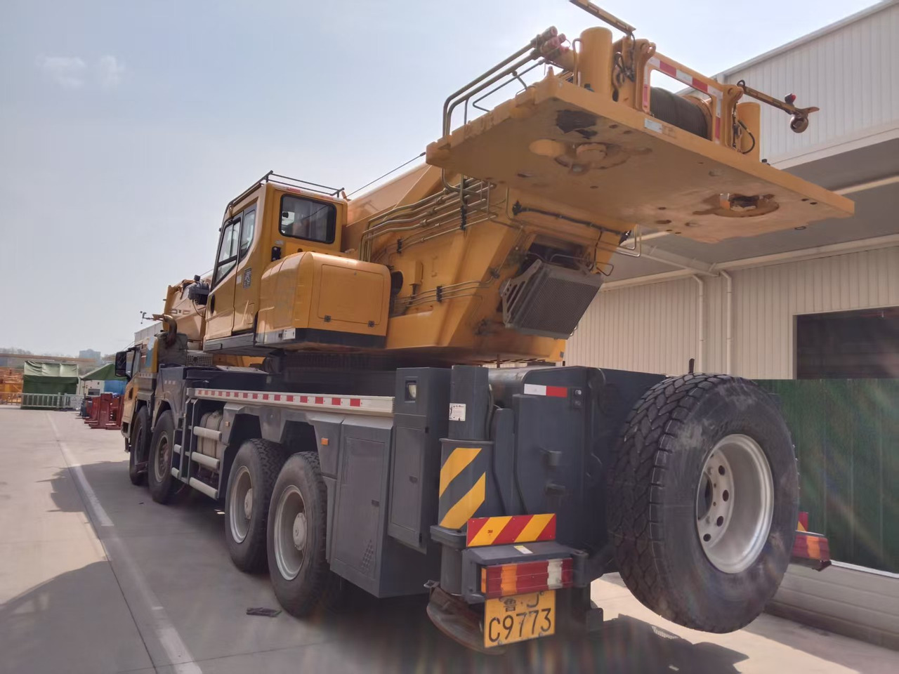 XCMG Official 95 Ton Used boom Truck Crane XCT95L7 Mobile Crane Machine - Grua móvel: foto 3 XCMG Official 95 Ton Used boom Truck Crane XCT95L7 Mobile Crane Machine - Grua móvel: foto 3