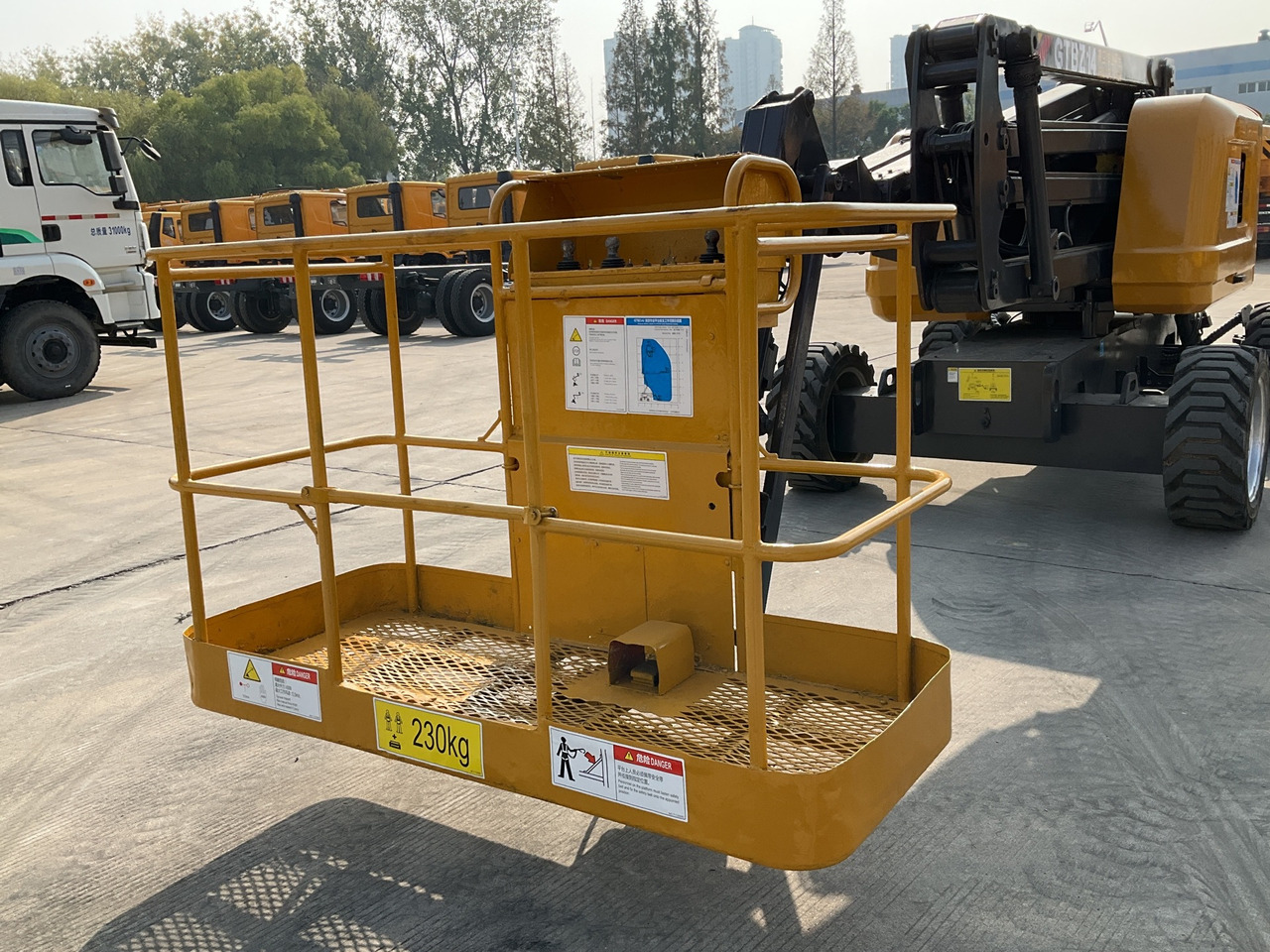 Locação financeira de  XCMG Official  Cherry Picker Lift GTBZ14J 14m Used Articulated Boom Lift Hot Sale XCMG Official  Cherry Picker Lift GTBZ14J 14m Used Articulated Boom Lift Hot Sale: foto 7
