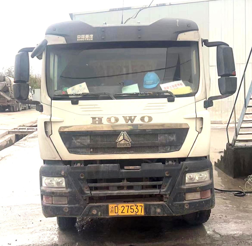 XCMG Official Concrete Machinery Mixer 12m³ G4804B Used Concrete Mixer Truck - Camião betoneira: foto 3 XCMG Official Concrete Machinery Mixer 12m³ G4804B Used Concrete Mixer Truck - Camião betoneira: foto 3