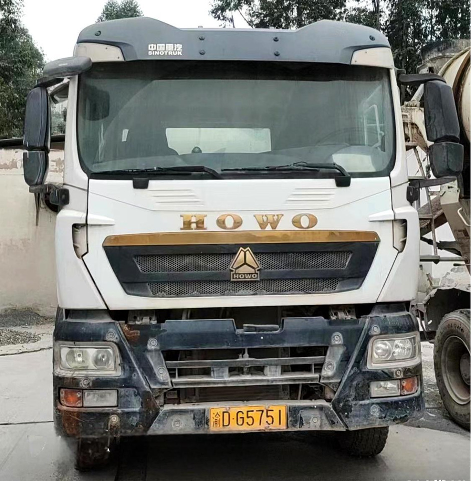 XCMG Official G4804B Used Cement Concrete Mixer 12m³ Concrete Mixer Truck HOWO - Camião betoneira: foto 3 XCMG Official G4804B Used Cement Concrete Mixer 12m³ Concrete Mixer Truck HOWO - Camião betoneira: foto 3