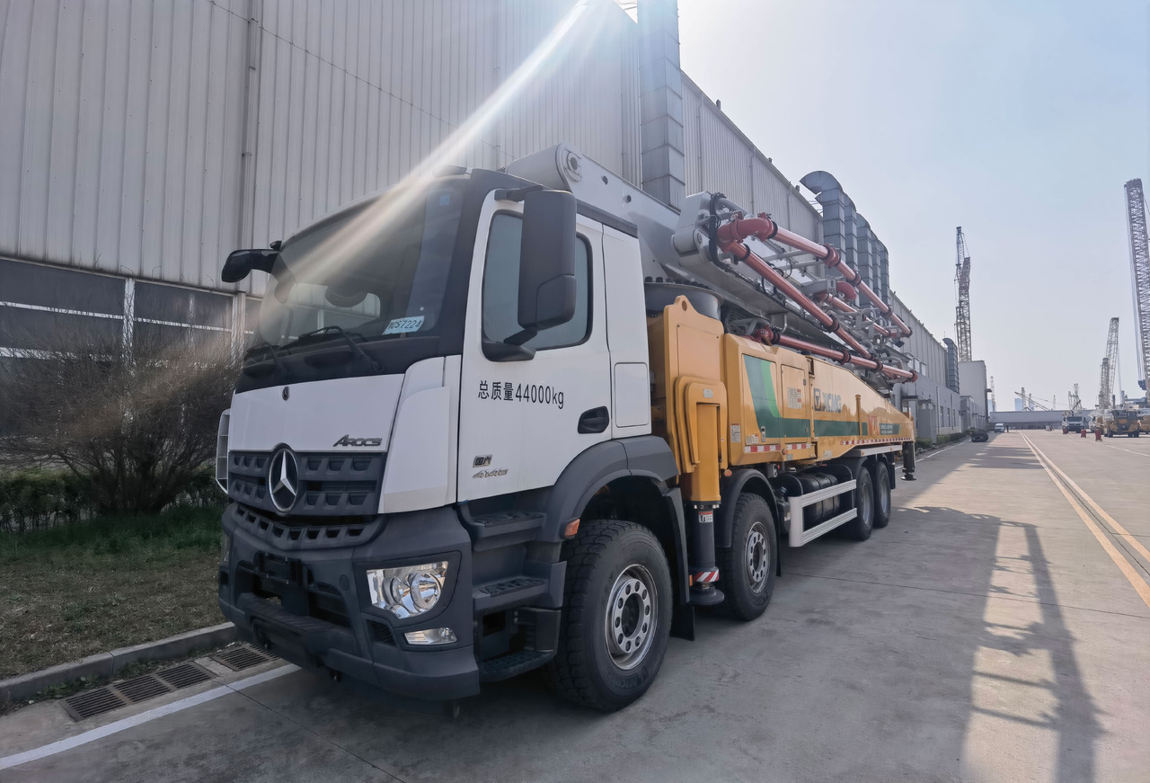 XCMG Official Schwing Concrete Pump HB62V Used Telescopic Concrete Pump Truck Price - Autobomba de betão: foto 5 XCMG Official Schwing Concrete Pump HB62V Used Telescopic Concrete Pump Truck Price - Autobomba de betão: foto 5