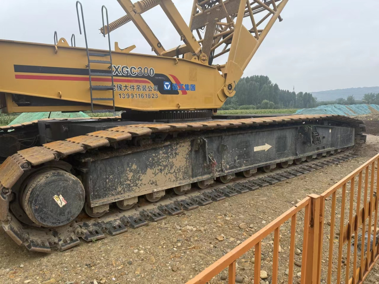 XCMG Official Second Hand Crawler Crane Lifting Equipment Mobile XGC300 300 Ton Crane Price - Guindaste sobre esteiras: foto 4 XCMG Official Second Hand Crawler Crane Lifting Equipment Mobile XGC300 300 Ton Crane Price - Guindaste sobre esteiras: foto 4