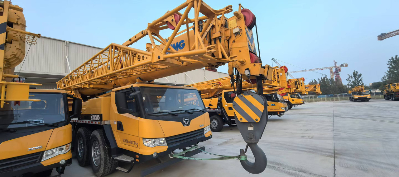 XCMG Official Second Hand Hydraulic Truck Crane QY75K 75ton Mobile Crane For Sale - Grua móvel: foto 3 XCMG Official Second Hand Hydraulic Truck Crane QY75K 75ton Mobile Crane For Sale - Grua móvel: foto 3