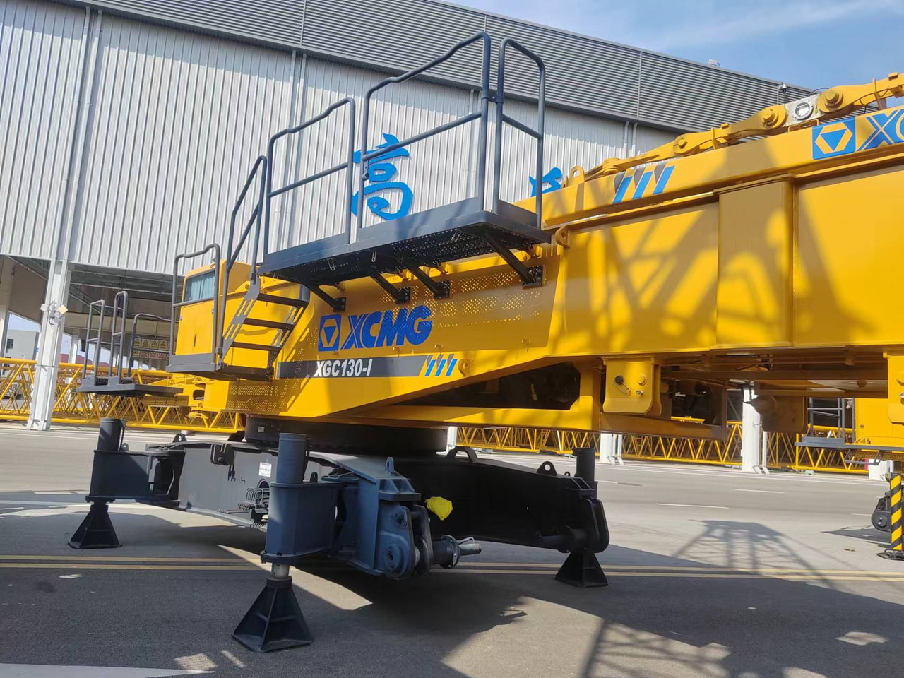 XCMG Official Used Mobile Crawler Crane XGC130-I 130 Ton Hydraulic Diesel Crane Hot Sale - Guindaste sobre esteiras: foto 5 XCMG Official Used Mobile Crawler Crane XGC130-I 130 Ton Hydraulic Diesel Crane Hot Sale - Guindaste sobre esteiras: foto 5