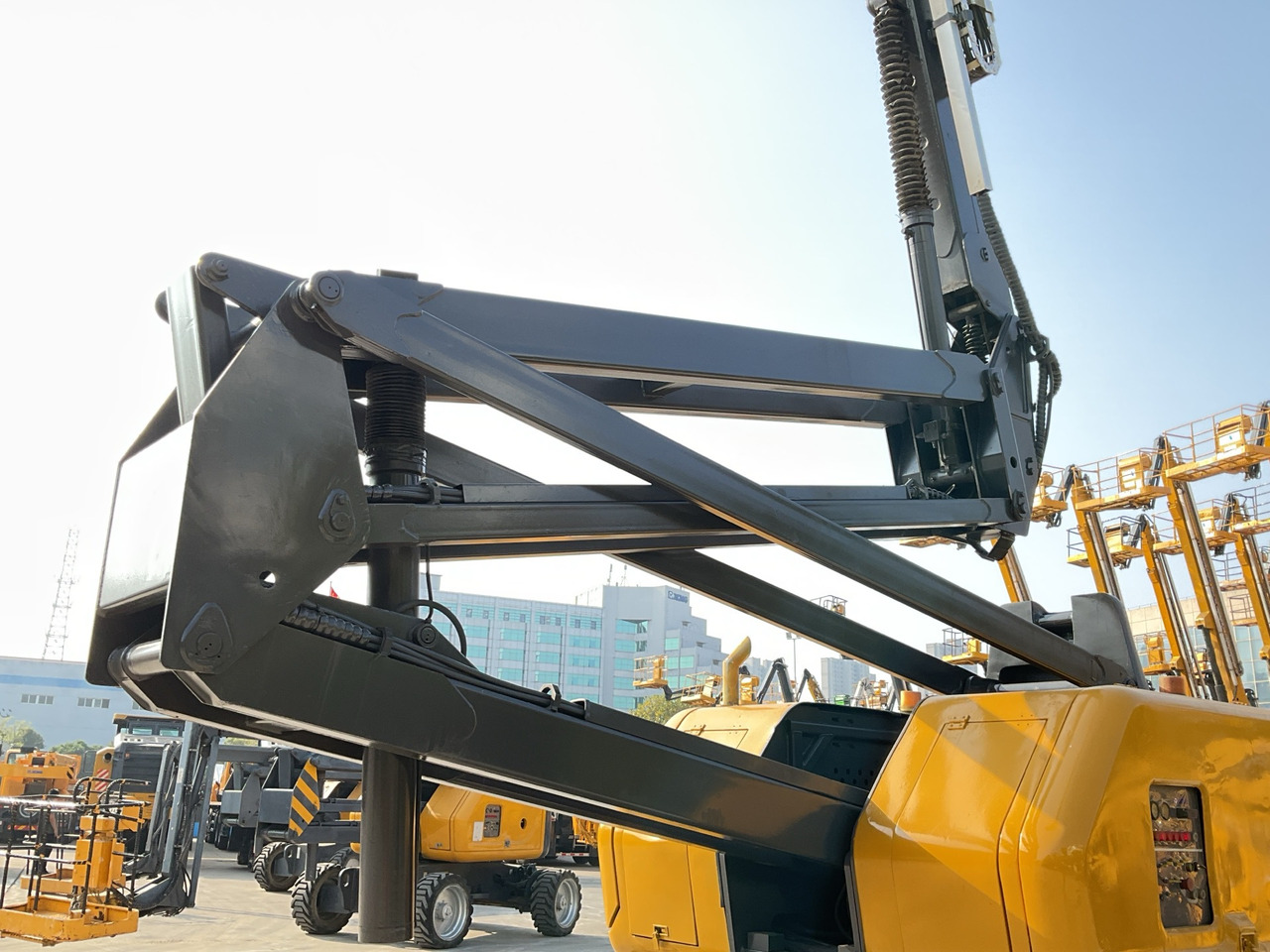 Plataforma articulada XCMG Official Used Self Propelled Boom Lift GTBZ18 18m Cherry Picker Price List: foto 10