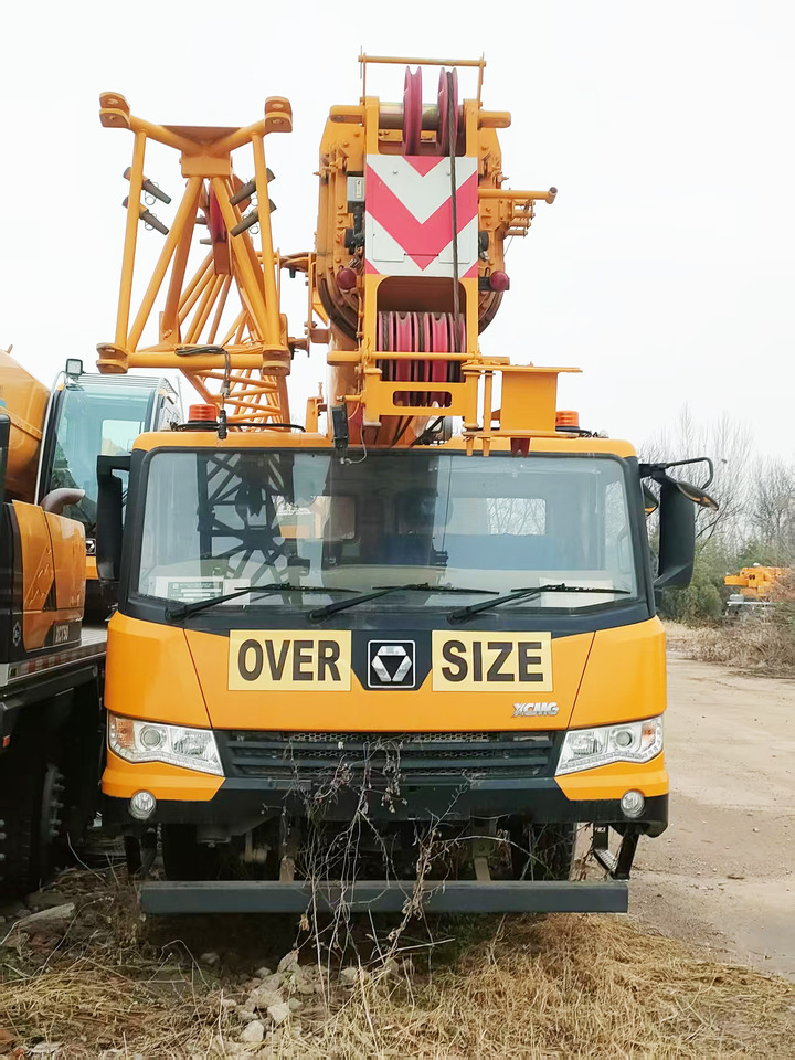XCMG Official Used Truck Crane 25 ton XCT25L4-Y Hydraulic Arm Mobile Crane Price - Grua móvel: foto 2 XCMG Official Used Truck Crane 25 ton XCT25L4-Y Hydraulic Arm Mobile Crane Price - Grua móvel: foto 2