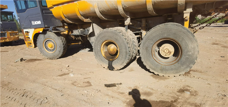 XCMG Official Xdm80 China Second Hand Tipper Truck Used Mining Dump Truck with Good Price - Máquina de mineração: foto 4 XCMG Official Xdm80 China Second Hand Tipper Truck Used Mining Dump Truck with Good Price - Máquina de mineração: foto 4