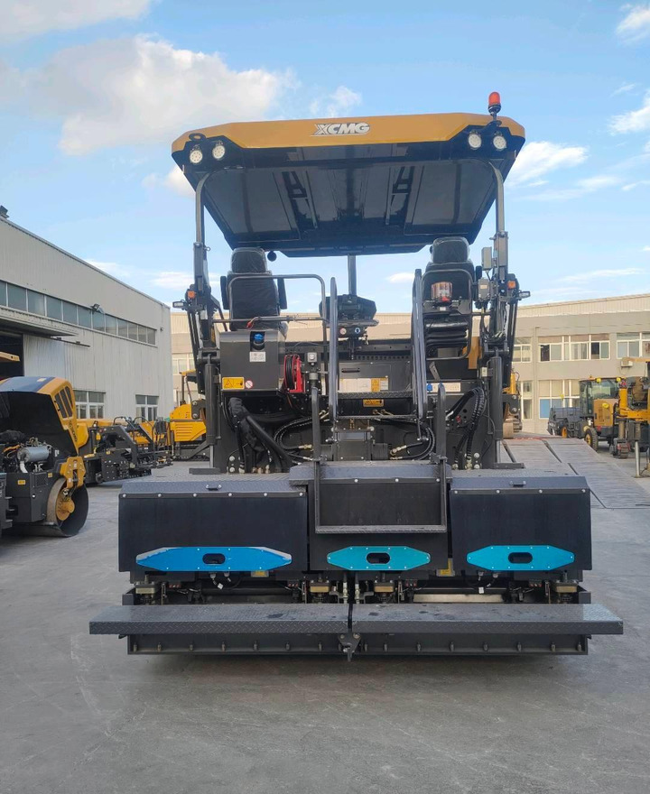 XCMG RP905IV used crawler portable concrete asphalt paver price - Acabadora: foto 2 XCMG RP905IV used crawler portable concrete asphalt paver price - Acabadora: foto 2