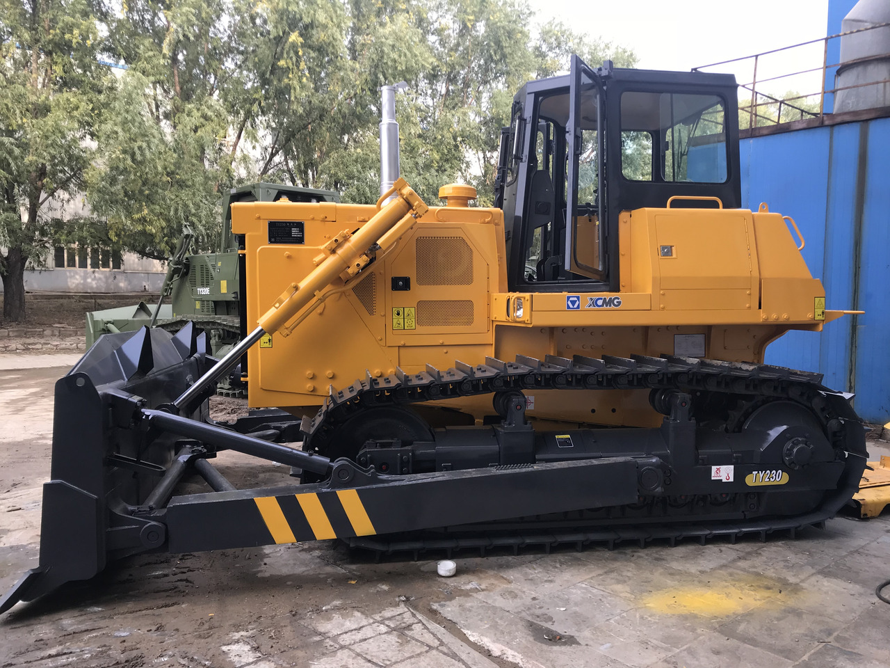 XCMG TY230 230HP Bull Dozer Machine Farm Tractor Crawler Bulldozer - Buldôzer: foto 2 XCMG TY230 230HP Bull Dozer Machine Farm Tractor Crawler Bulldozer - Buldôzer: foto 2