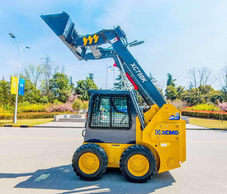 XCMG XC750K small mini wheel loader skid steer for farm use - Mini pá carregadora: foto 3 XCMG XC750K small mini wheel loader skid steer for farm use - Mini pá carregadora: foto 3