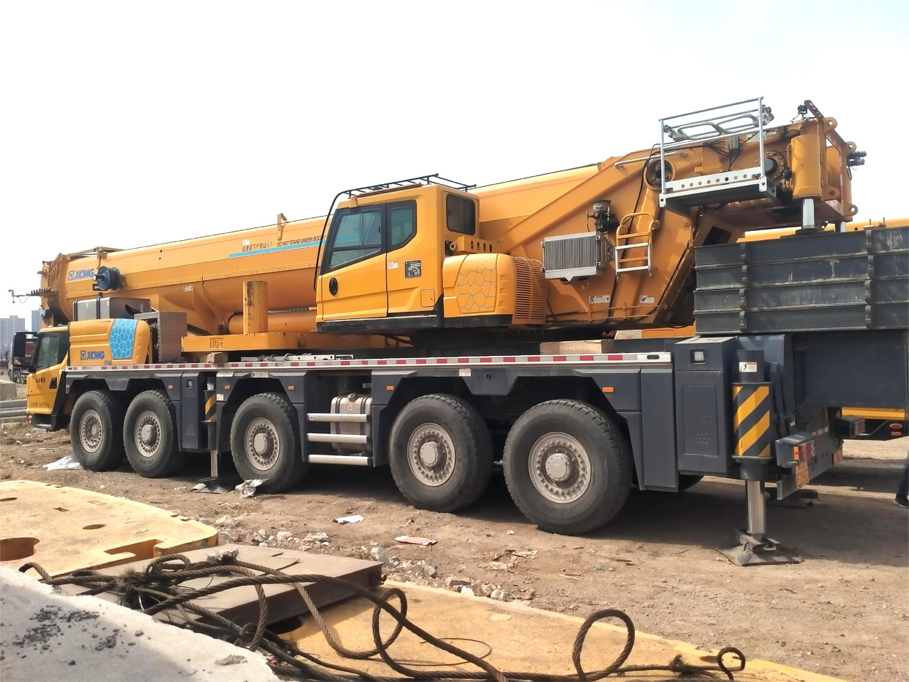 XCMG XCA180L8C 2021 Year Crane Lifting Equipment Used 180 Ton Mobile All Terrain Crane for Sale - Grua todo o terreno: foto 3 XCMG XCA180L8C 2021 Year Crane Lifting Equipment Used 180 Ton Mobile All Terrain Crane for Sale - Grua todo o terreno: foto 3