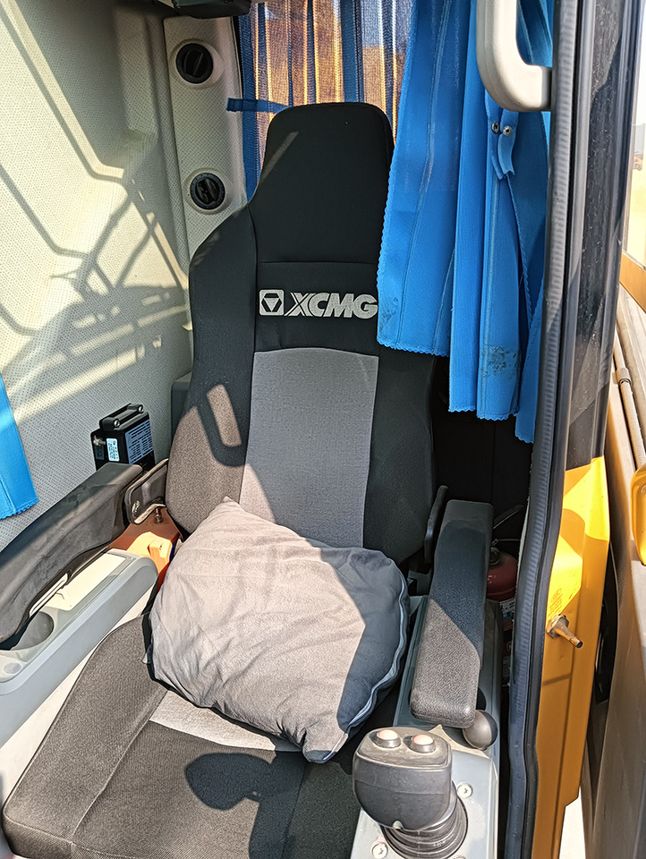 XCMG XCA500 used 500 ton hydraulic telescopic boom all terrain crane - Grua todo o terreno: foto 2 XCMG XCA500 used 500 ton hydraulic telescopic boom all terrain crane - Grua todo o terreno: foto 2