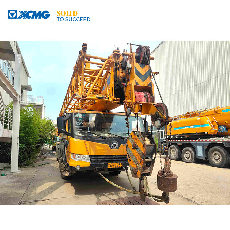 XCMG XCT55L5 55ton used 5-section truck crane price - Grua móvel: foto 1 XCMG XCT55L5 55ton used 5-section truck crane price - Grua móvel: foto 1