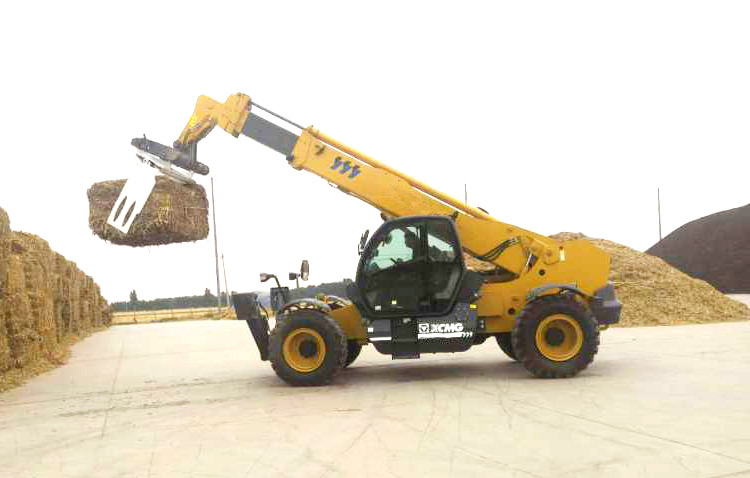 XCMG XTF1256K 5.4ton used diesel forklift loader telehandler for sale - Empilhador telescópico: foto 4 XCMG XTF1256K 5.4ton used diesel forklift loader telehandler for sale - Empilhador telescópico: foto 4