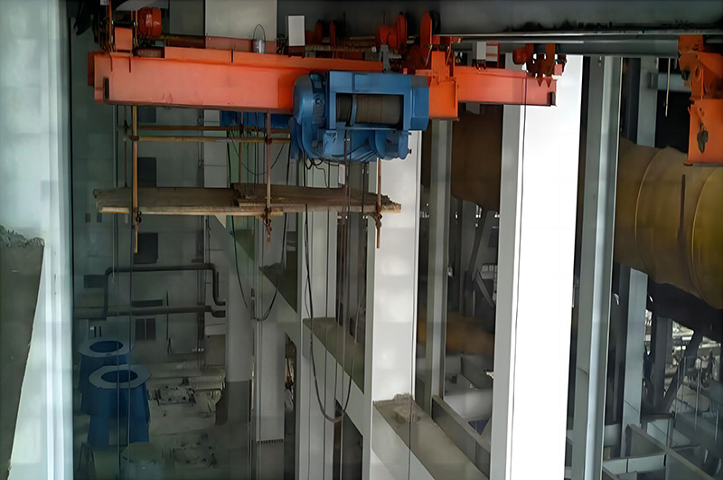 XCMG electric double-girder suspension rail-crossing crane - Guindaste de pórtico: foto 5 XCMG electric double-girder suspension rail-crossing crane - Guindaste de pórtico: foto 5