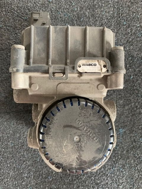 1867005 DAF XF 106 truck - Válvula de freio para Camião: foto 1 1867005 DAF XF 106 truck - Válvula de freio para Camião: foto 1