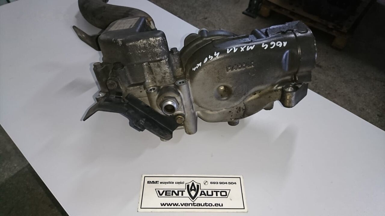 1955127 DAF XF 106 truck - Bomba de refrigeração para Camião: foto 4 1955127 DAF XF 106 truck - Bomba de refrigeração para Camião: foto 4