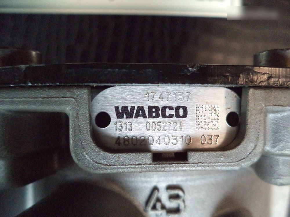 DAF 480 204 031 DAF XF 106 truck - Válvula de freio para Camião: foto 4 DAF 480 204 031 DAF XF 106 truck - Válvula de freio para Camião: foto 4
