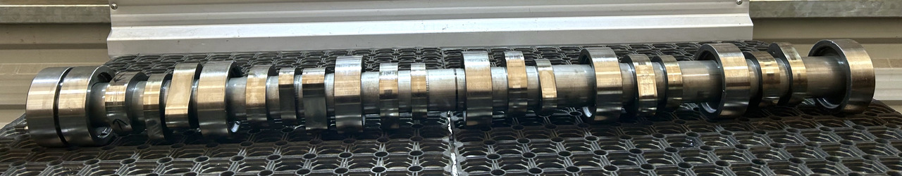 DAF CAMSHAFT DAF XF 106 480 530 - Árvore de cames: foto 2 DAF CAMSHAFT DAF XF 106 480 530 - Árvore de cames: foto 2