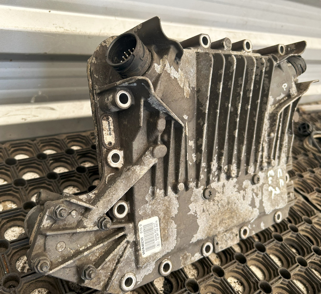 DAF CF EURO 6 ZF ASTRONIC MODULATOR SELECTOR - Centralina electrónica para Camião: foto 5 DAF CF EURO 6 ZF ASTRONIC MODULATOR SELECTOR - Centralina electrónica para Camião: foto 5