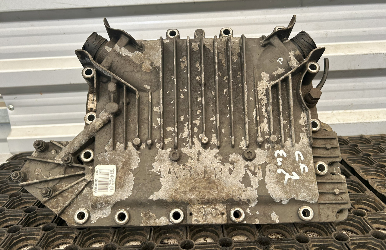 DAF CF EURO 6 ZF ASTRONIC MODULATOR SELECTOR - Centralina electrónica para Camião: foto 1 DAF CF EURO 6 ZF ASTRONIC MODULATOR SELECTOR - Centralina electrónica para Camião: foto 1