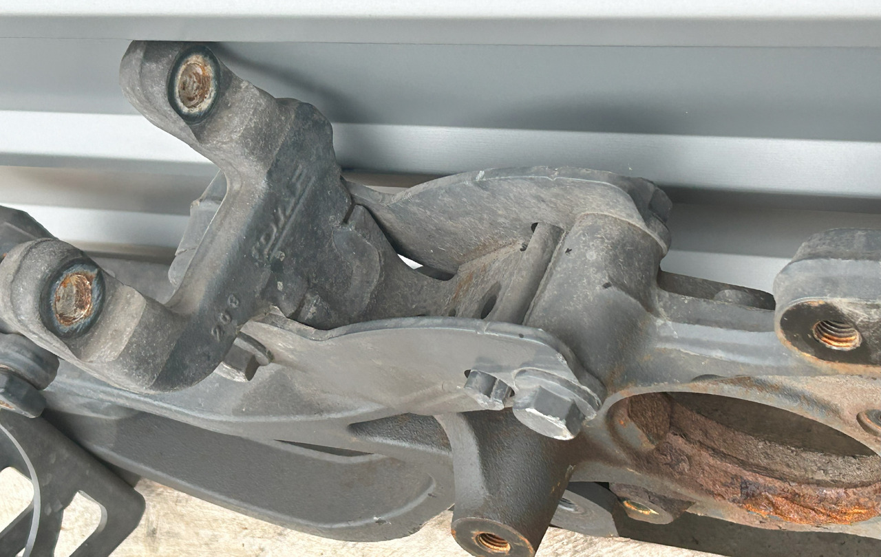 DAF CF XF 106 CAB CRUSH ZONE SUPPORT - Estrutura/ Châssis: foto 3 DAF CF XF 106 CAB CRUSH ZONE SUPPORT - Estrutura/ Châssis: foto 3