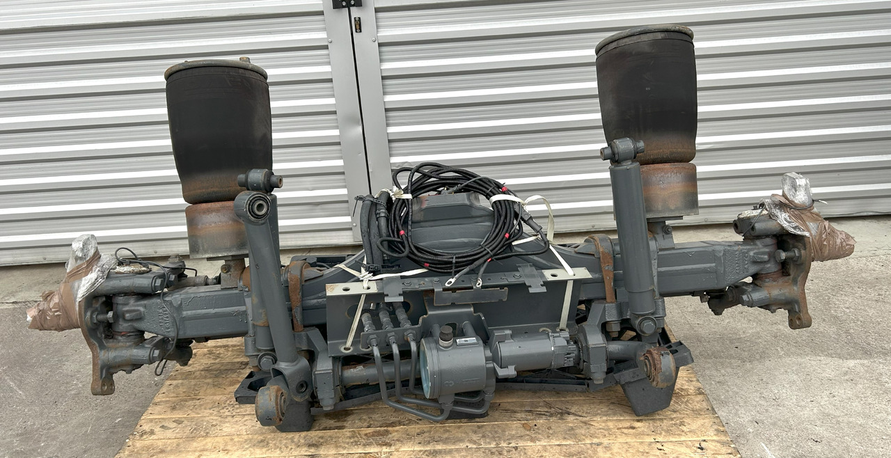 DAF COMPLETE STEERING AXLE DAF XF 106 480 - Eixo traseiro: foto 1 DAF COMPLETE STEERING AXLE DAF XF 106 480 - Eixo traseiro: foto 1